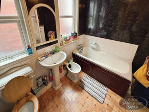 Photo 1- click for photo gallery